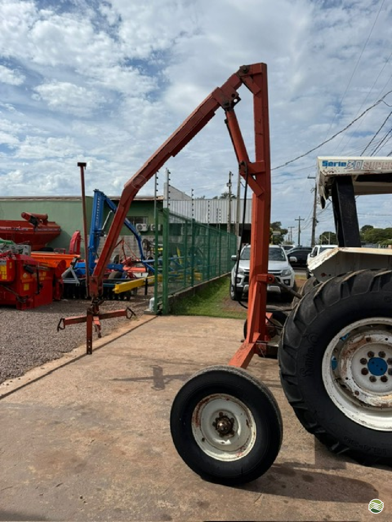 GUINCHO 2000 Kg de Cotramaq Tratores